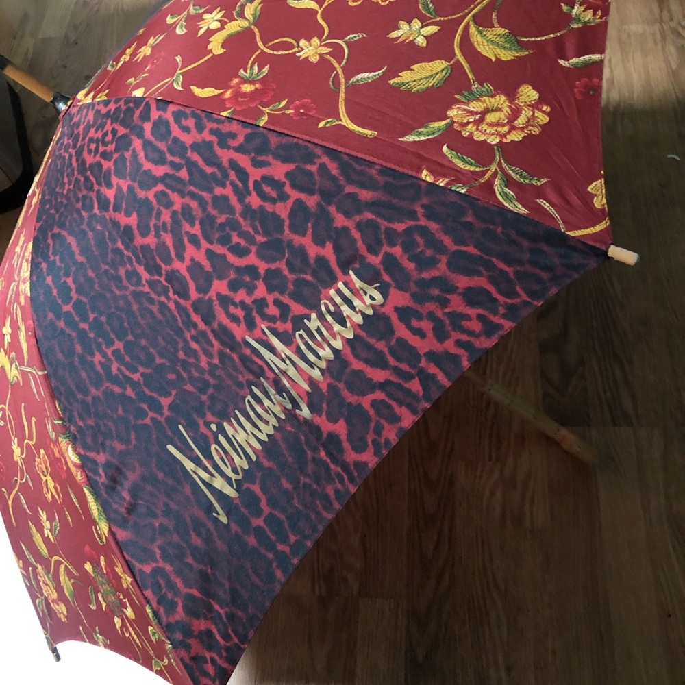 🌂Neiman Marcus - Designer Umbrella- Rare /Collectible